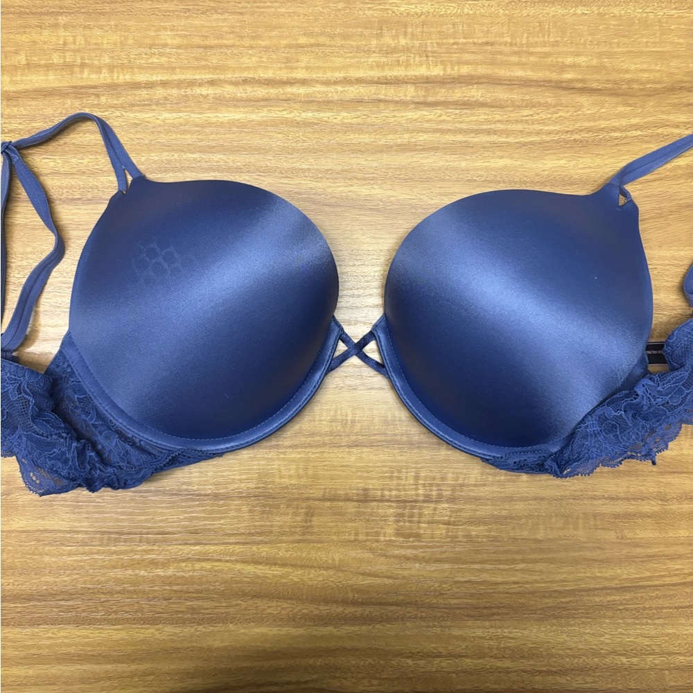 Victoria's Secret push up bra 36C Bra blue with lace on back